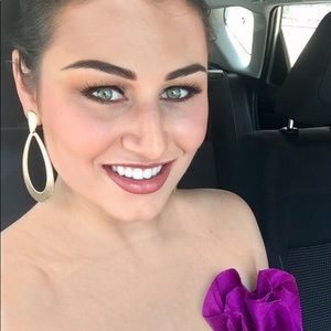 Meet your Posher! (Not for Sale)